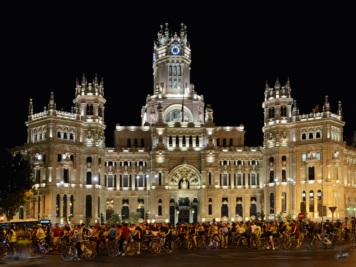 Der Palast der Kybele ist seit 2007 der Sitz der Stadtverwaltung von Madrid. (September 2011)