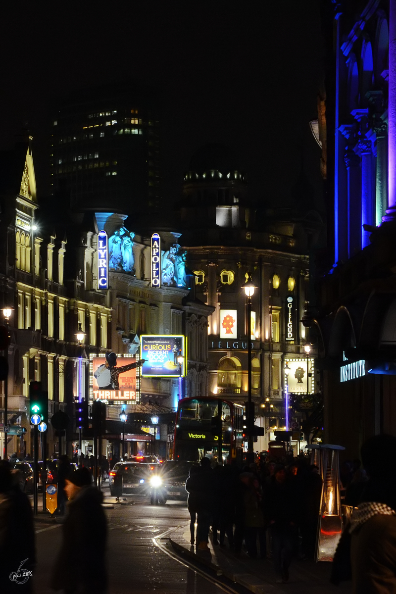 Der Piccadilly Circus bei Nacht. (London, Mrz 2013)
