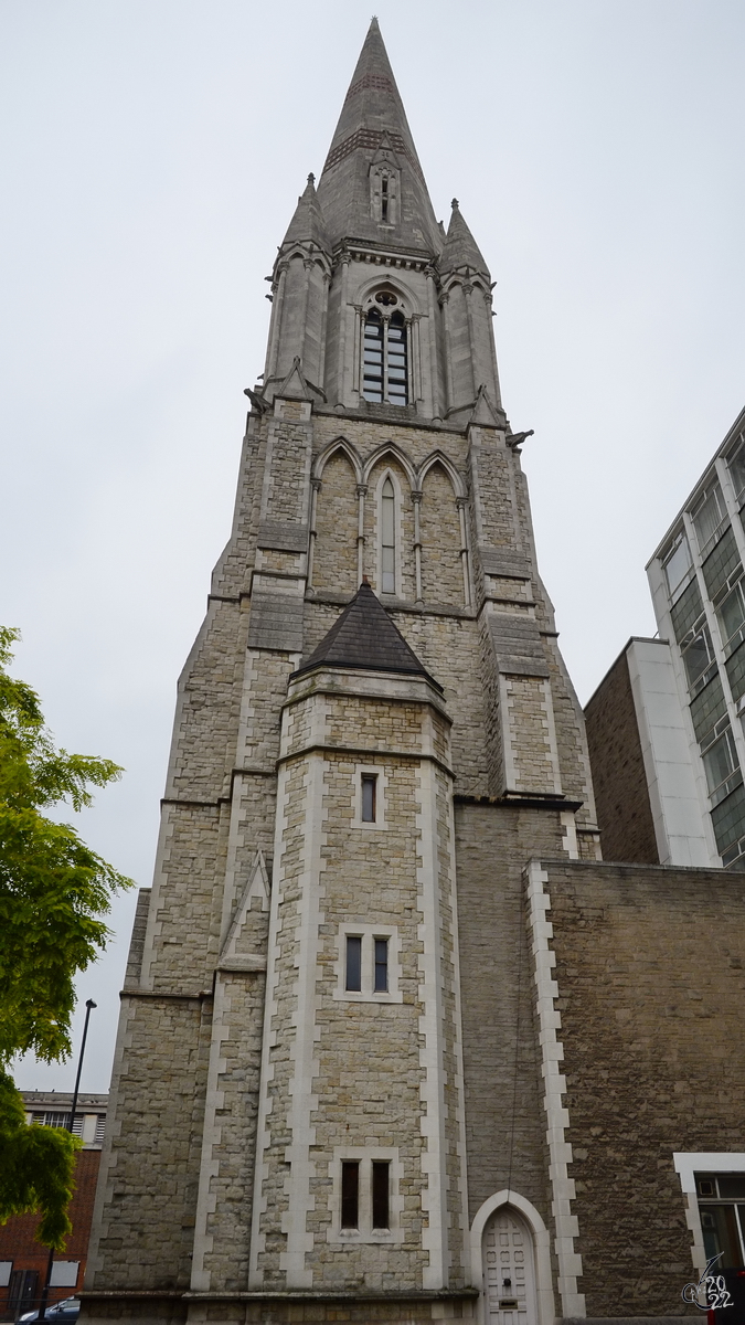 Der Turm der Oasis Church im Londoner Stadtteil Waterloo. (September 2013)