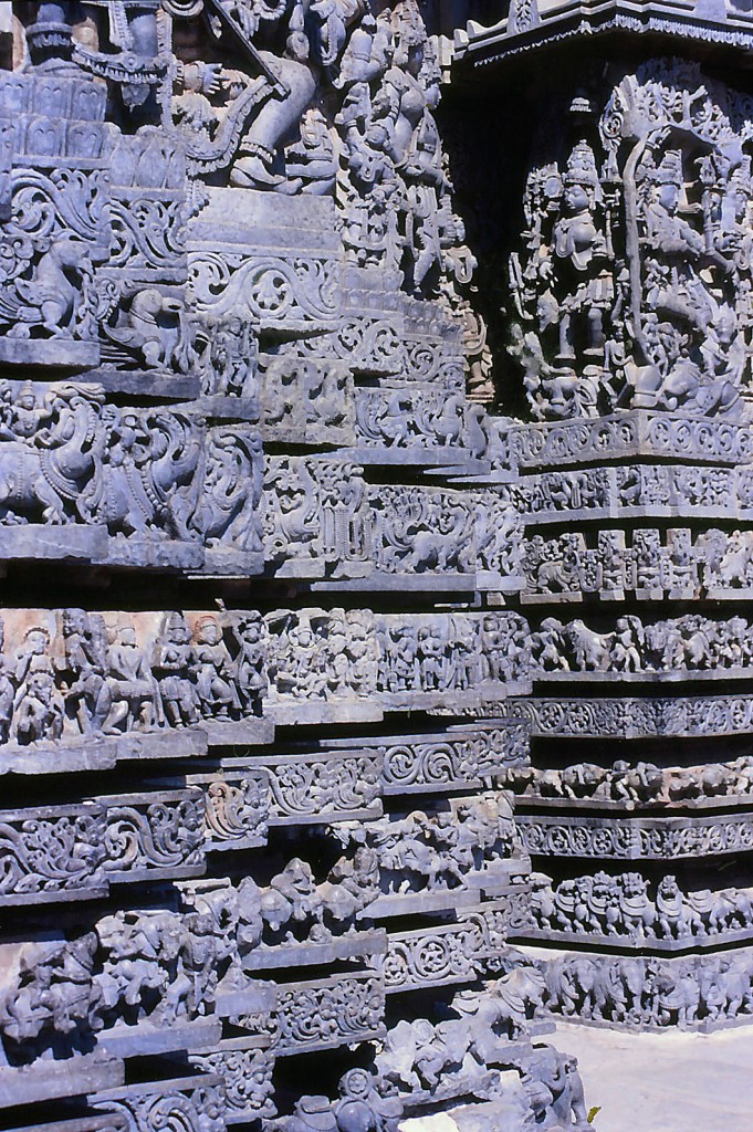 Detailaufnahme vom Hoysaleshwara-Tempel in Halebid bed Hassan. Aufnahme: November 1988 (Bild vom Dia)
