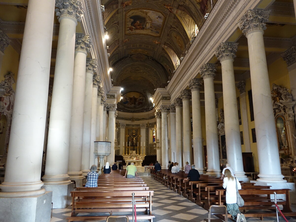 Diano Marina, Innenraum der Pfarrkirche San Antonio Abate (04.10.2021)