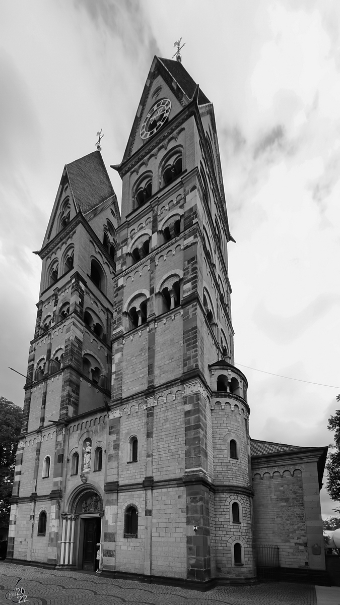 Die Basilika St. Kastor in Koblenz wurde im Jahr 836 geweiht. (September 2013)