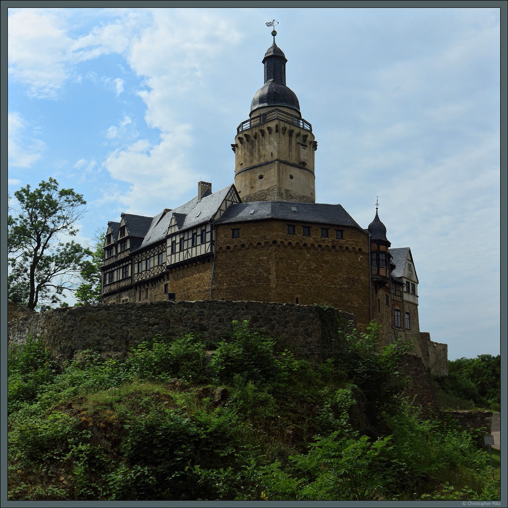 Die Burg Falkenstein trohnt auf einem Bergsporn ber der Selke. Sie wurde im 12. Jahrhundert errichtet und gehrt zu den am besten erhaltenen Burgen des Harzes. (13.07.2021)