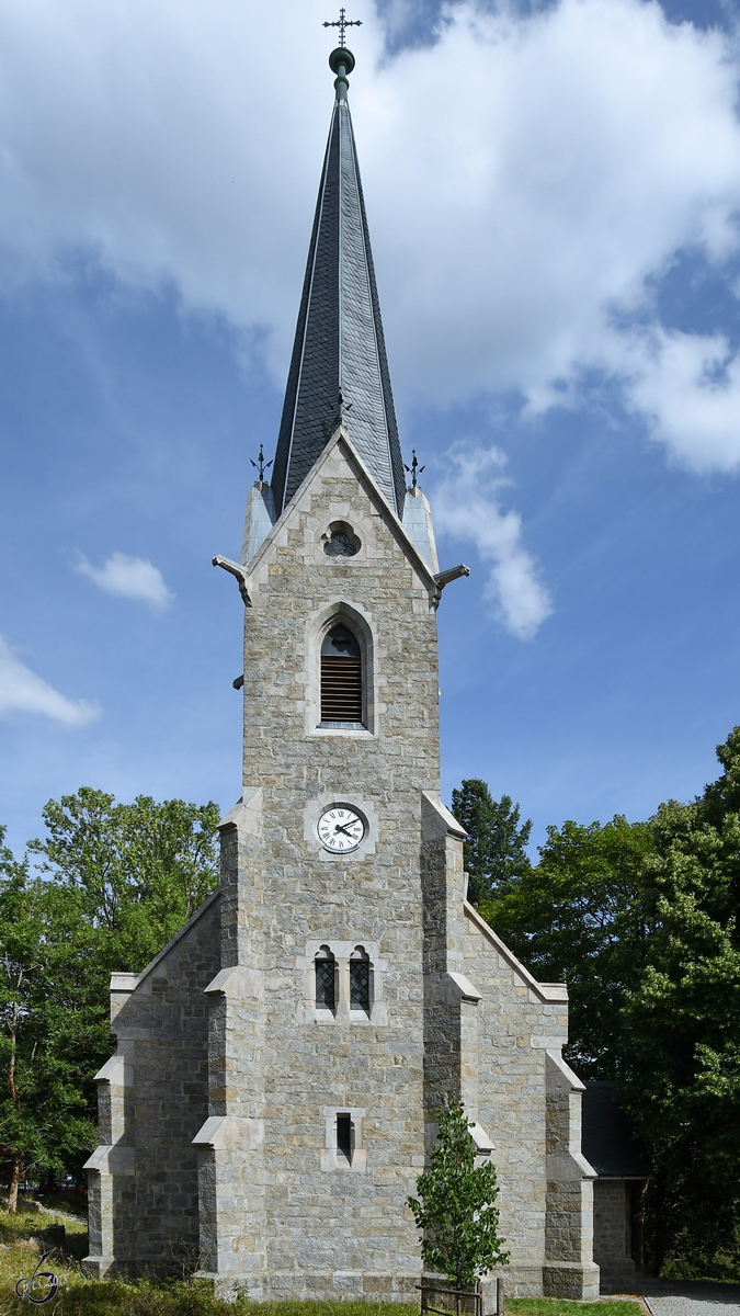 Die evangelische Bergkirche in Schierke wurde zwischen 1876 und 1881 im neogotischen Stil aus Granit errichtet. (August 2018)