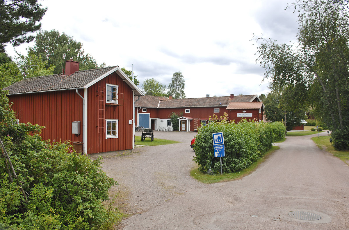 Die Jugendherberge bei Loksand in Dalarna. Die schwedischen Jugendherbergen bieten eine ausgezeichnete Ausstattung fr wenig Geld und sind ber das ganze Land verteilt zu finden.
Aufnahme: 30. Juli 2017.