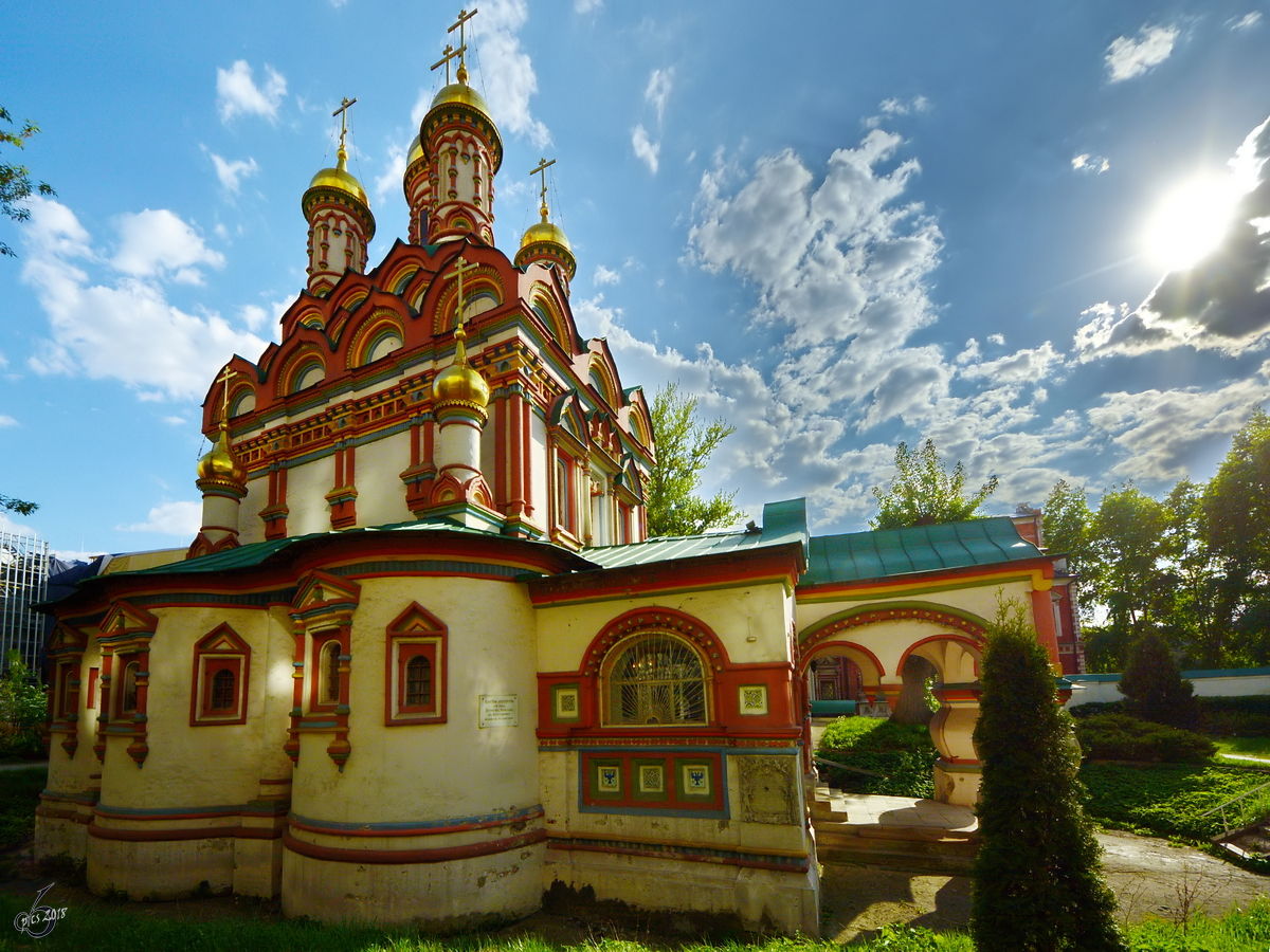 Die Kapelle St. Nikolaus in der russischen Hauptstadt Moskau. (Mai 2016)
