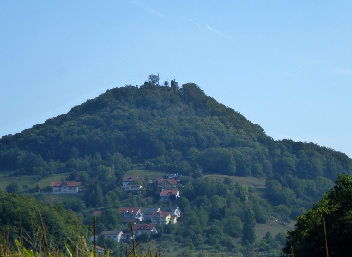 die Kssaburg, auch Burg Kssaberg genannt, darunter die Ortschaft Bechtersbohl, gehrt zu den bedeutendsten Burgen am Hochrhein, entstanden um 1125-40, seit dem 30-jhrigen Krieg zerstrt, Sept.2015