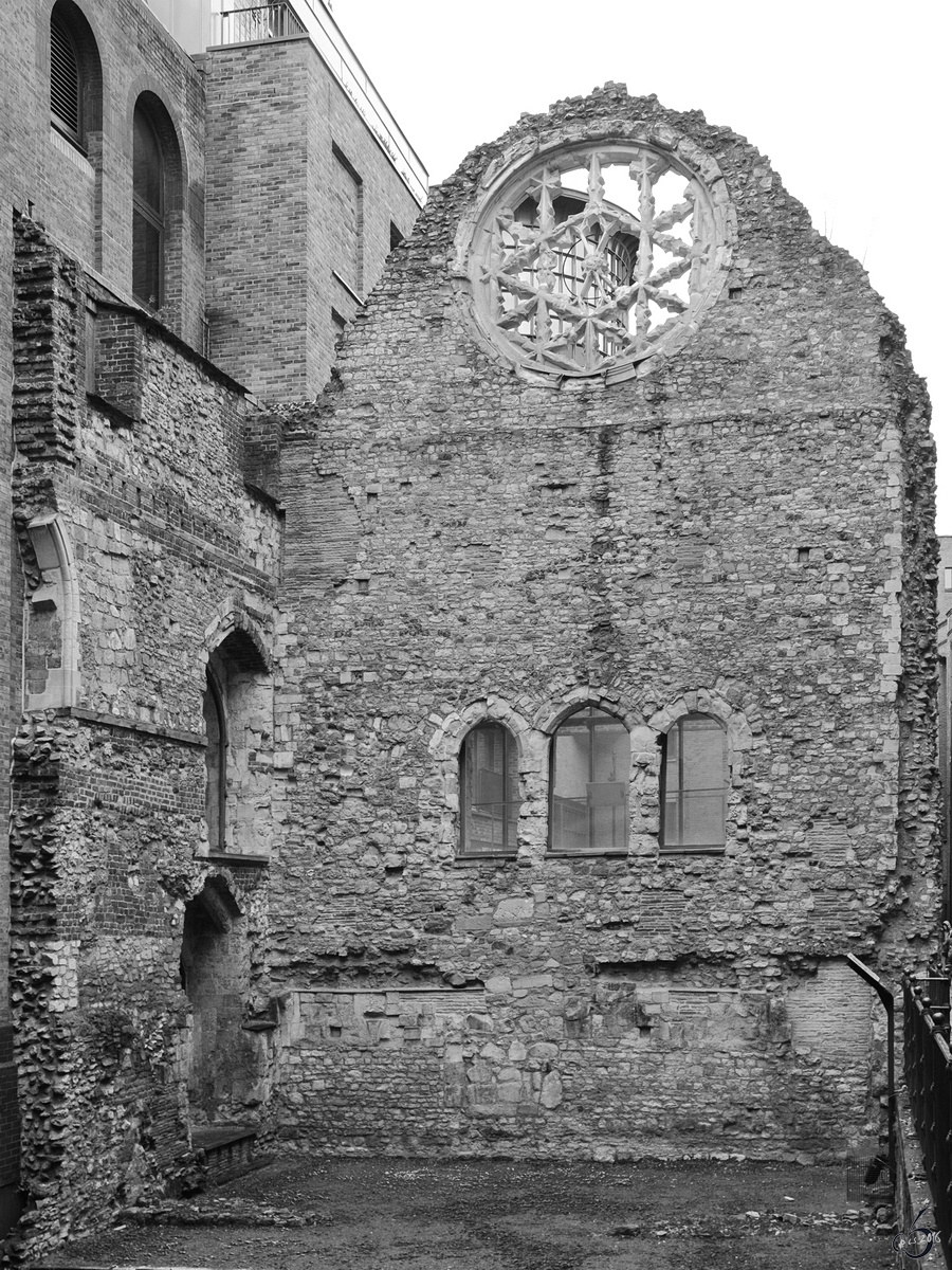 Die nach einem groen Brand im Jahre 1814 erhaltene Ruine des Winchester Palastes. (London, Mrz 2013)