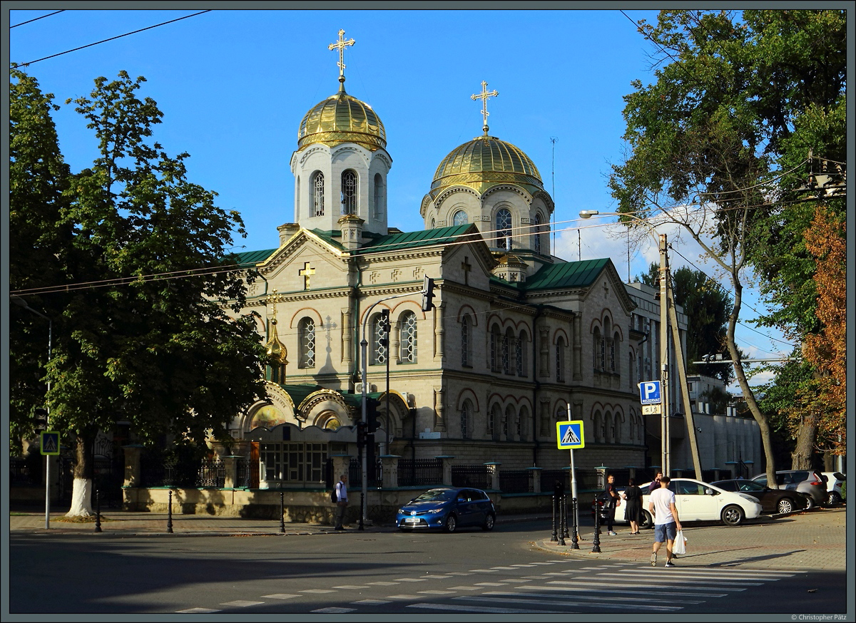 Die ortodoxe Kirche  Biserica Schimbarea la Față  in Chișinău wurde 1902 eingeweiht. Zu Sowjetzeiten wurde sie zeitweilig als Planetarium genutzt, bevor sie in den 1990er Jahren saniert wurde. (05.09.2019)