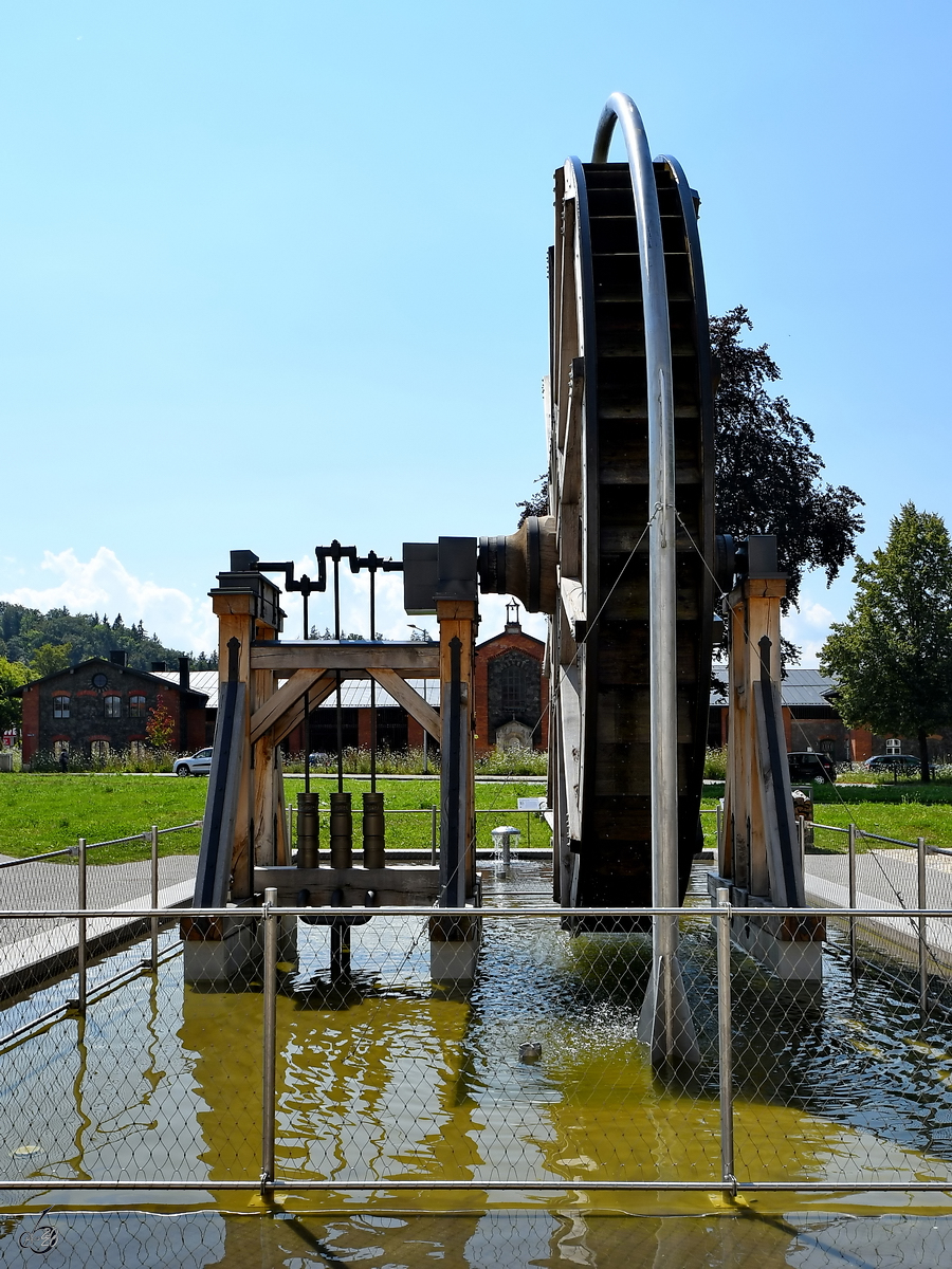 Die Rekonstruktion einer Reiffenstuelsche Kolbendruckpumpe im Salinenpark von Traunstein. (August 2020)