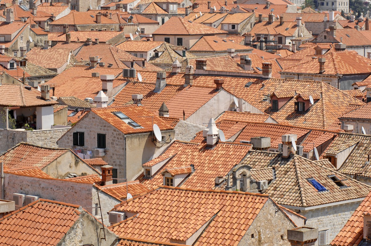 Die Ziegeldcher in Dubrovnik von der Stadtmauer aus gesehen. Aufnahme: Juli 2009.
