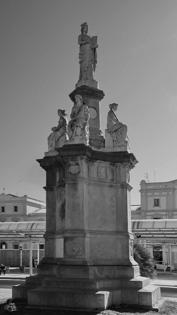Dieses neoklassizistische Denkmal (Monument als Propulsors del Ferrocarril) wurde Ende des 19. Jahrhunderts erbaut und ist den Pionieren der Eisenbahn gewidmet. (Vilanova i la Geltr, November 2022)