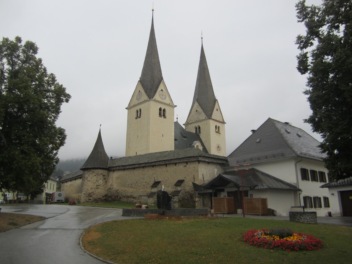 Diex, Wehrkirche St. Martin, erbaut ab 1168, Wehranlage erbaut von 1470 bis 1490, 
Chor von 1490, Langhaus neu erbaut 1645, Sdfassade von 1778, Bezirk Vlkermarkt  (19.08.2013)
