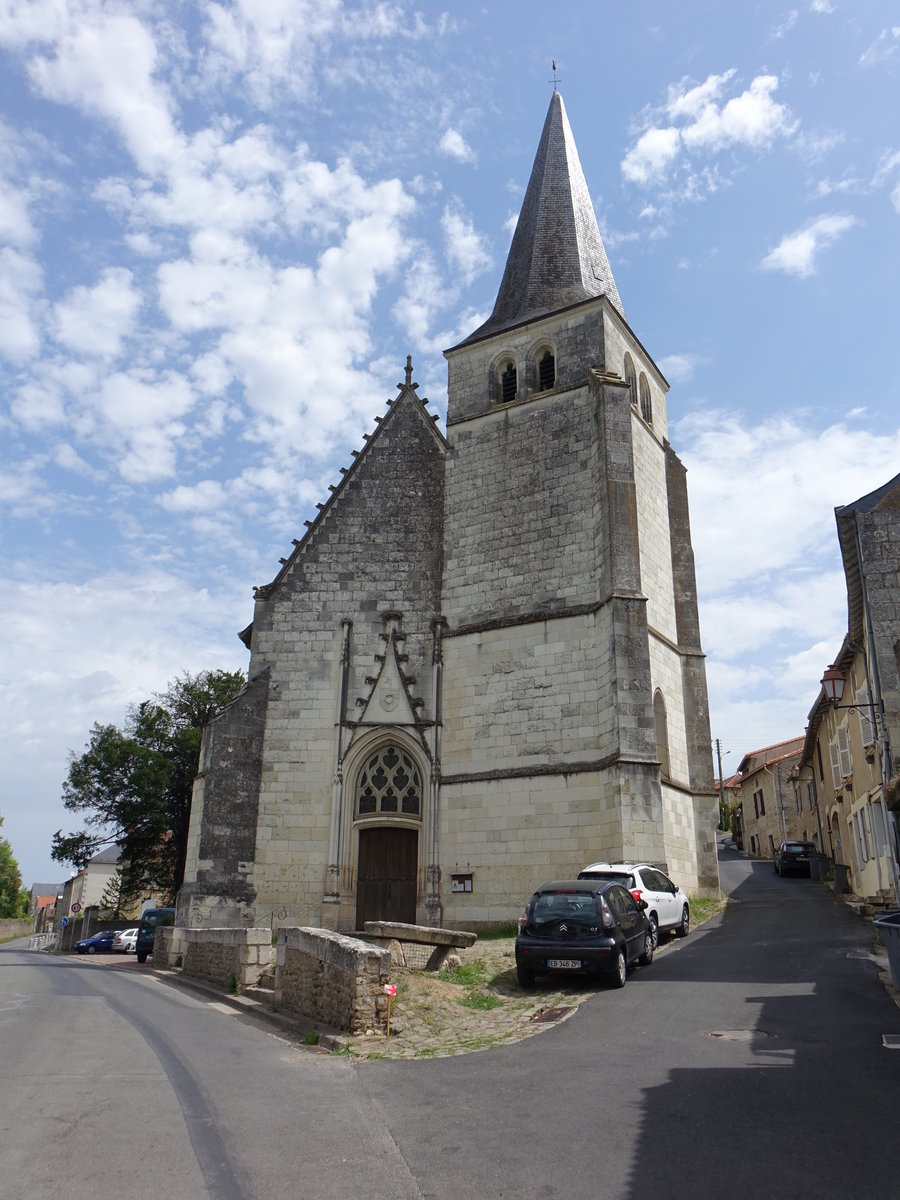 Dissay, Kirche Saint-Pierre-et-Saint-Paul, erbaut im 15. Jahrhundert (09.07.2017)