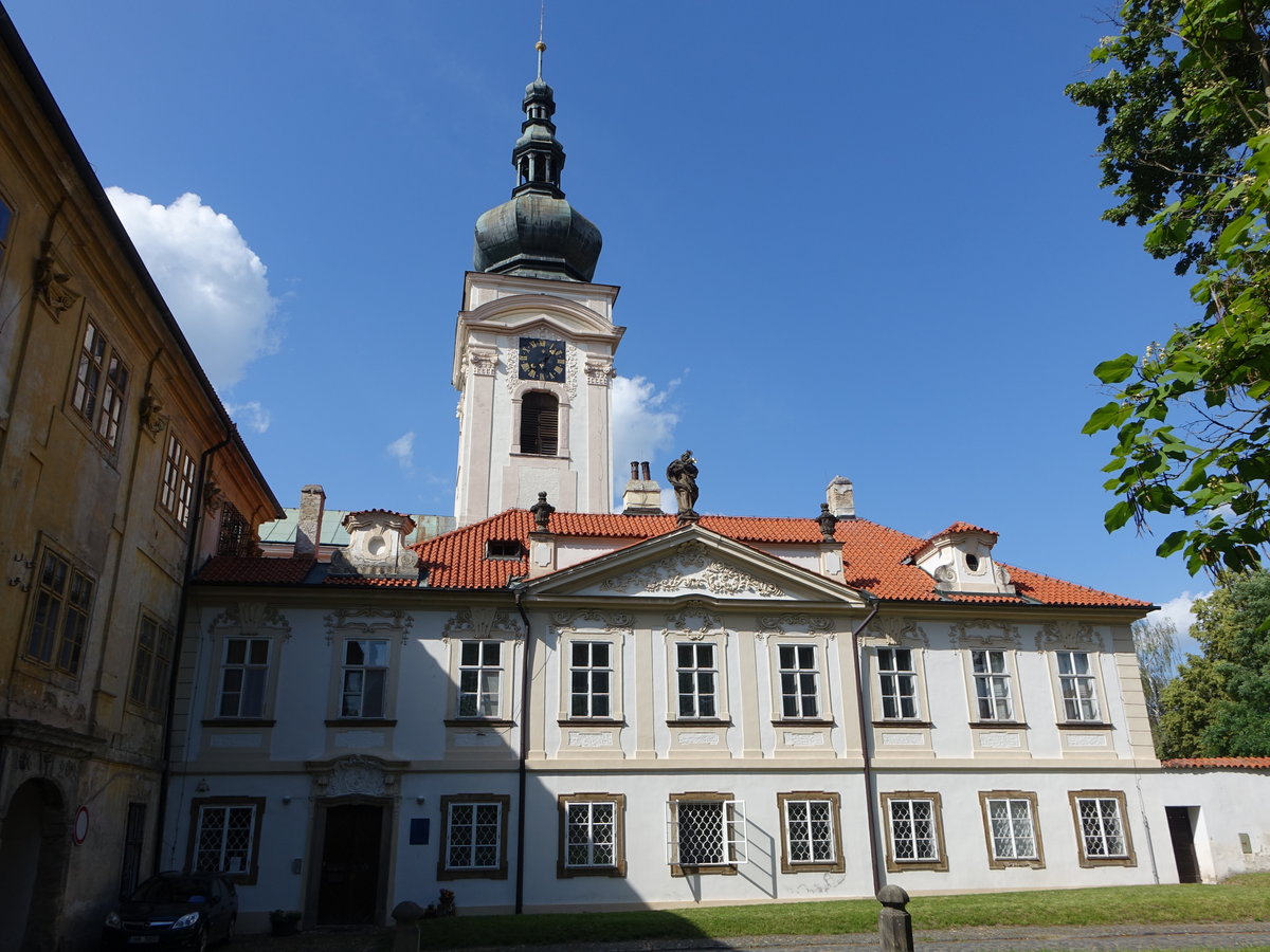 Doksany / Doxan, ehemaliges Prmonstratenserinnen-Stift, erbaut ab 1709 durch den Propst Josef Mika (27.06.2020)