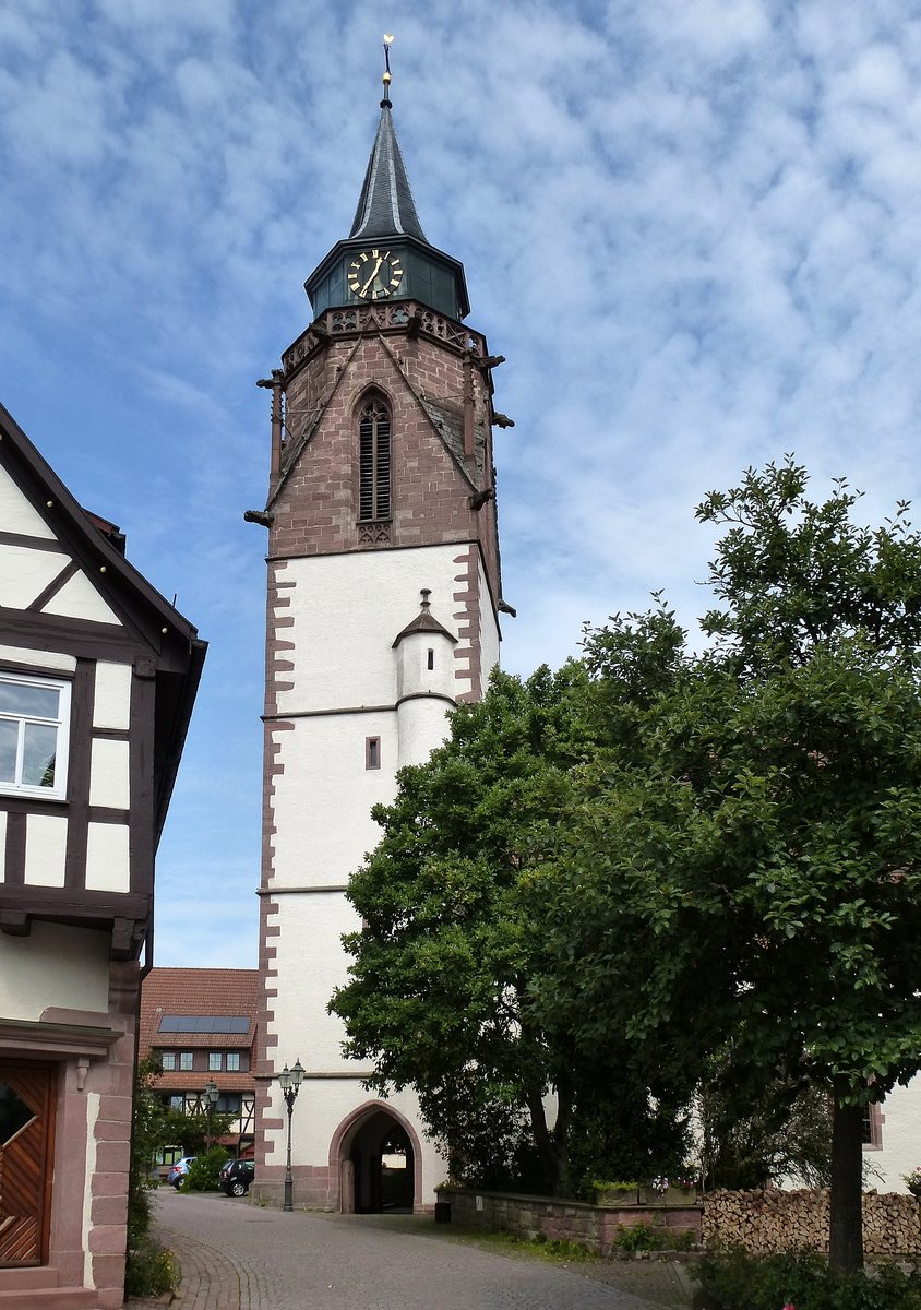 Dornstetten, der 42m hohe Glockenturm der Martinskirche, Sept.2017