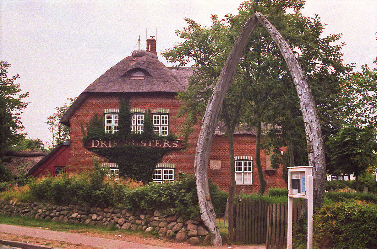 Dr.-Carl-Haeberlin-Friesen-Museum in Wyk auf Fhr. Bild vom Negativ. Aufnahme: Juli 1999.