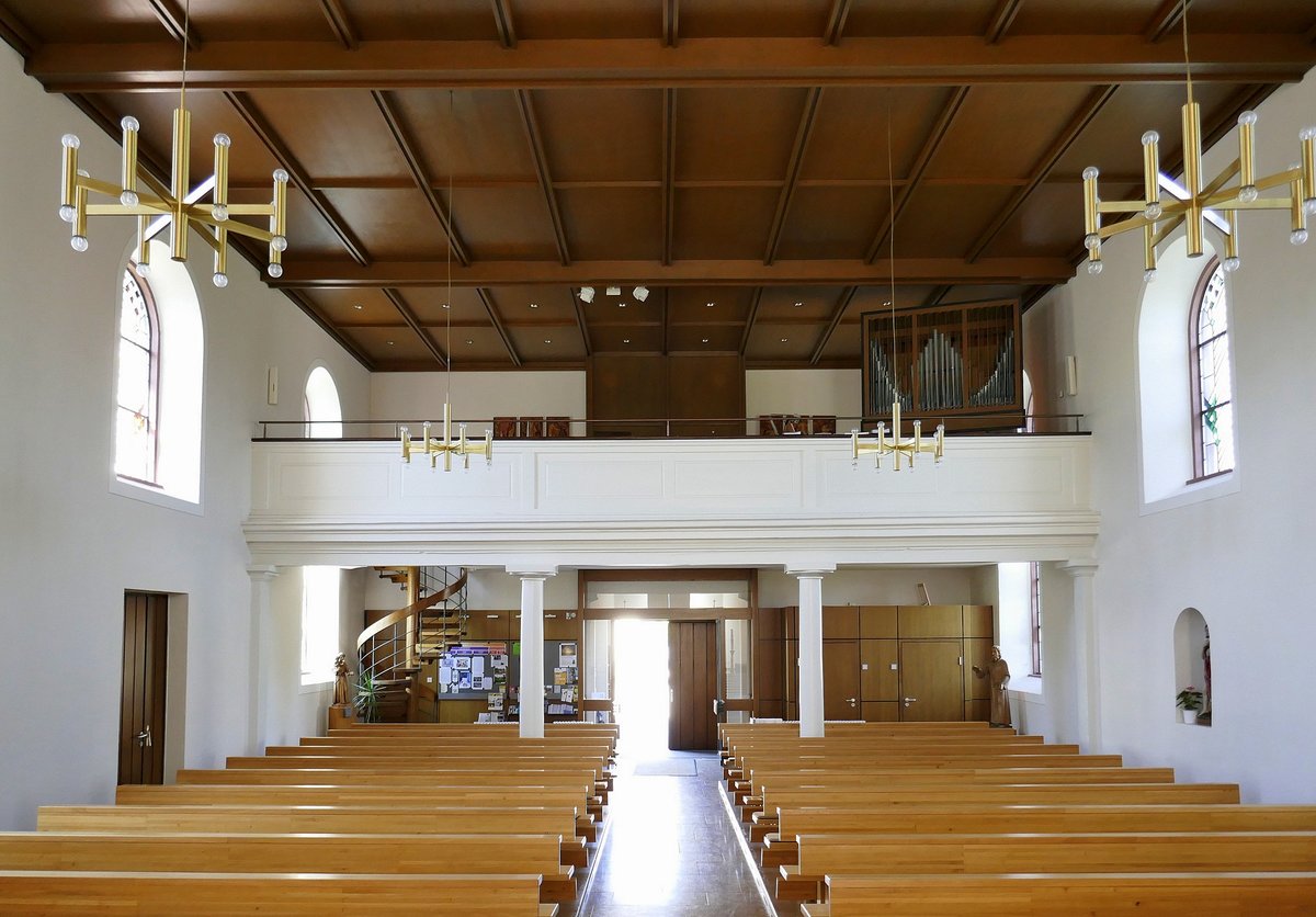 Dundenheim, Blick zur Orgelempore in der Kirche St.Johannes, April 2020