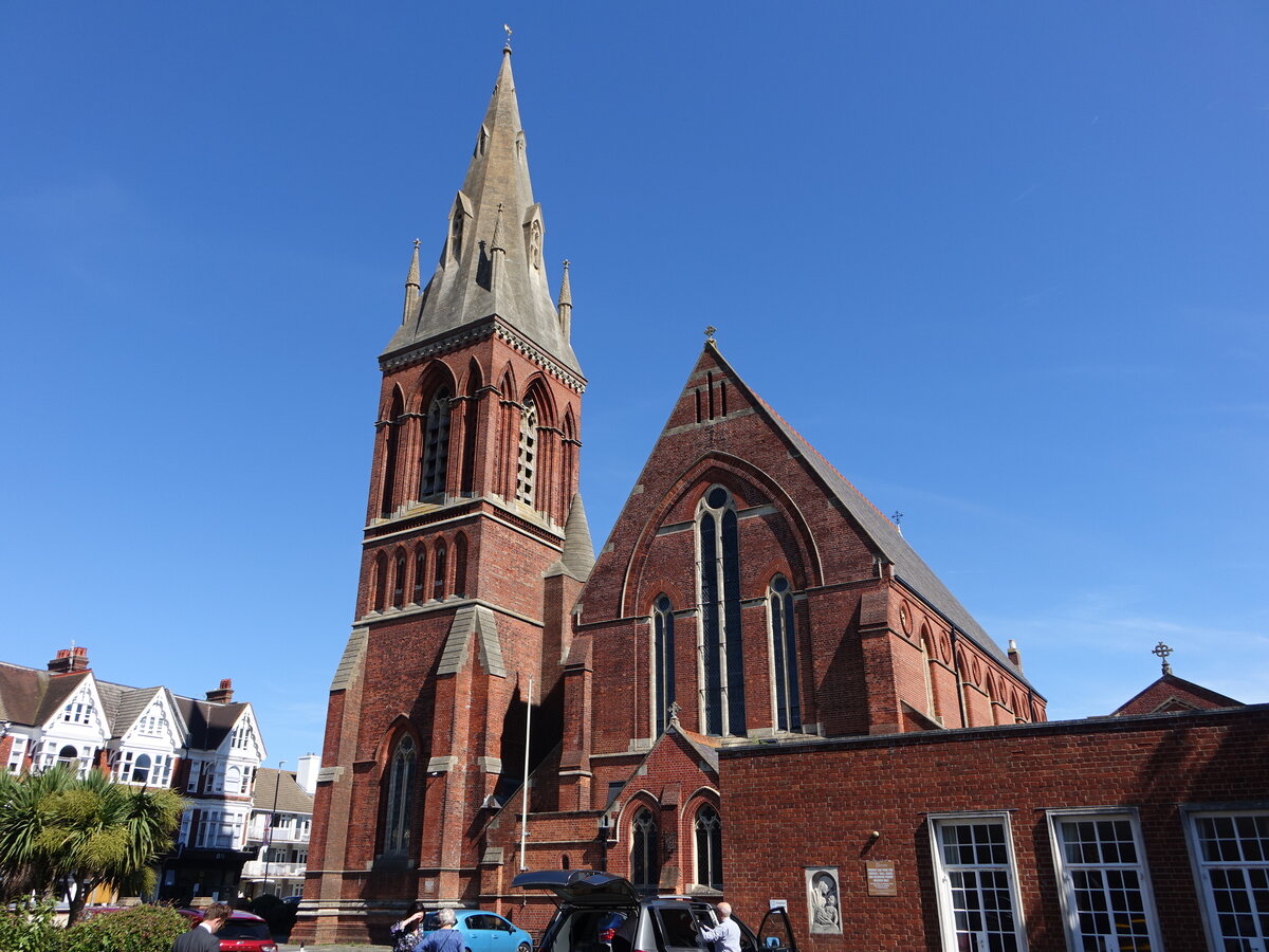 Eastbourne, Pfarrkirche St. Saviour, erbaut von 1865 bis 1872 durch George Edmund Street (04.09.2023)