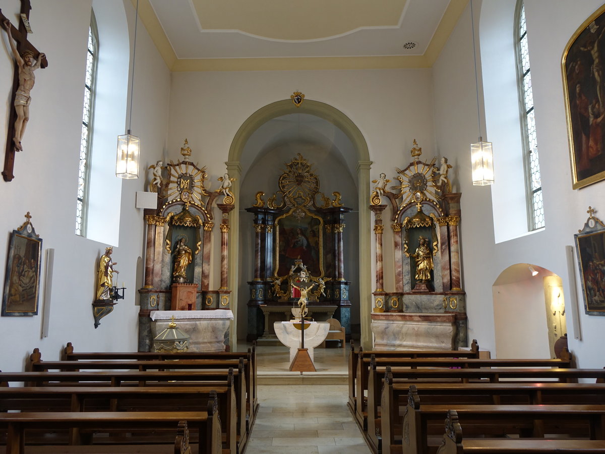 Ebertshausen, barocke Altre in der kath. St. Margaretha Kirche (25.03.2016)