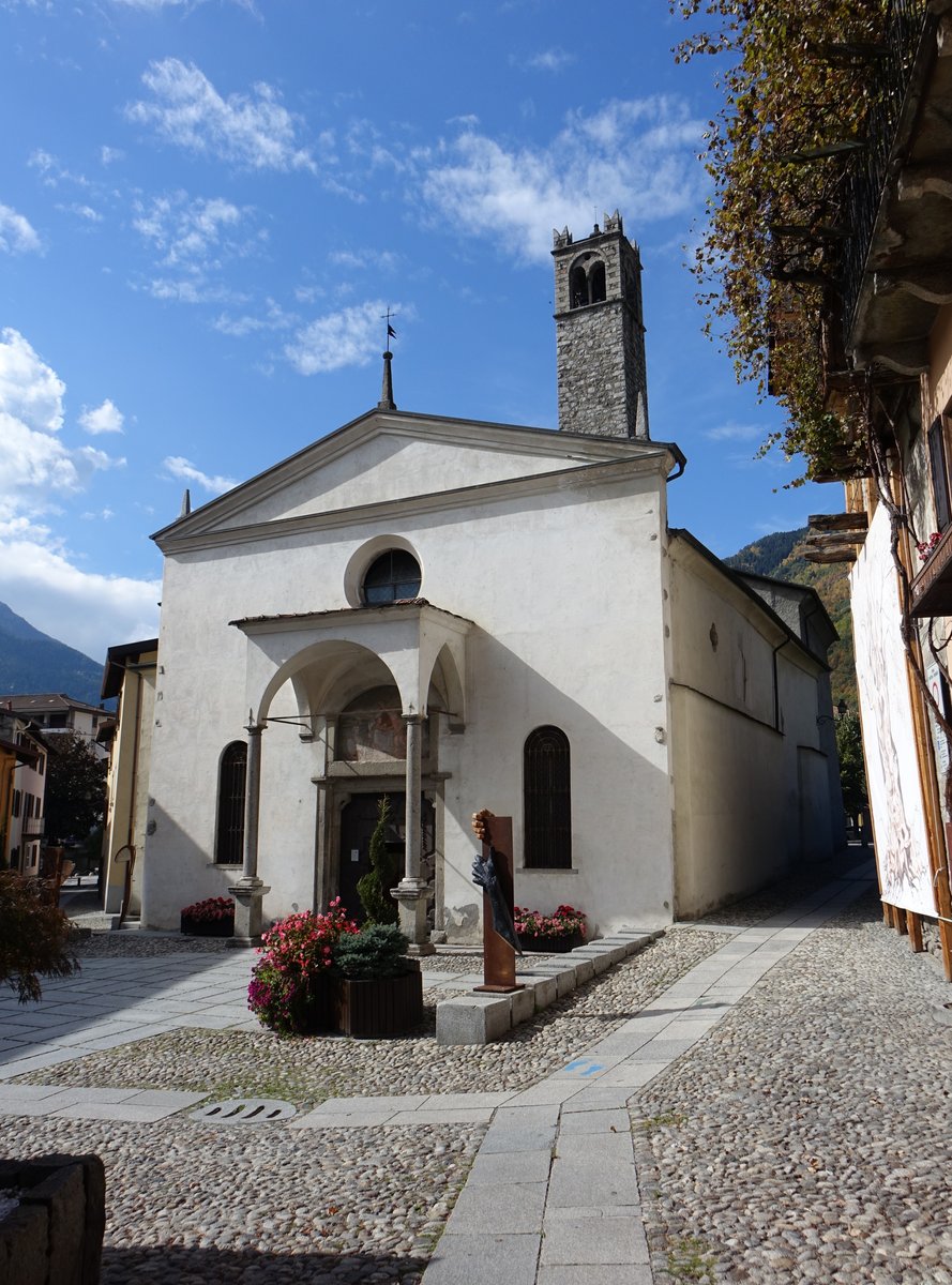 Edolo, Pfarrkirche San Giovanni Battista, erbaut im 15. Jahrhundert (07.10.2018)