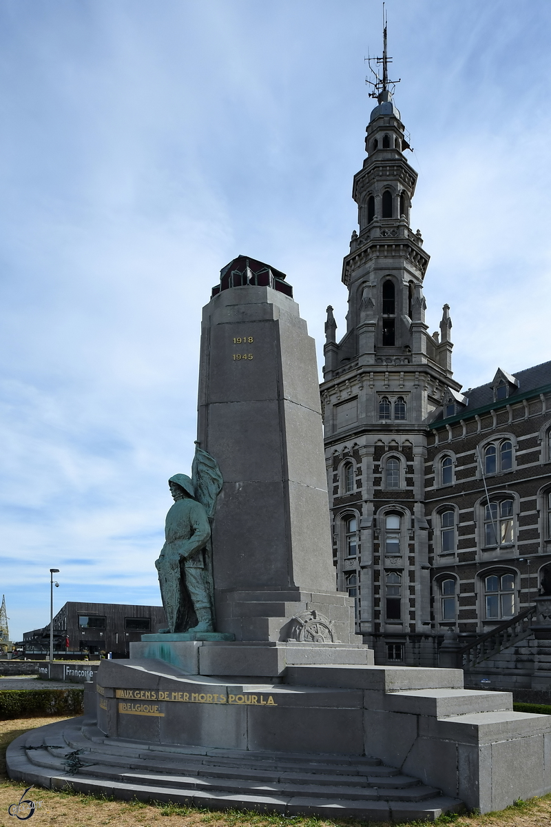 Ein Denkmal fr die gefallenen Matrosen 1914-1918 und 1940-1945. (Antwerpen, Juli 2018)