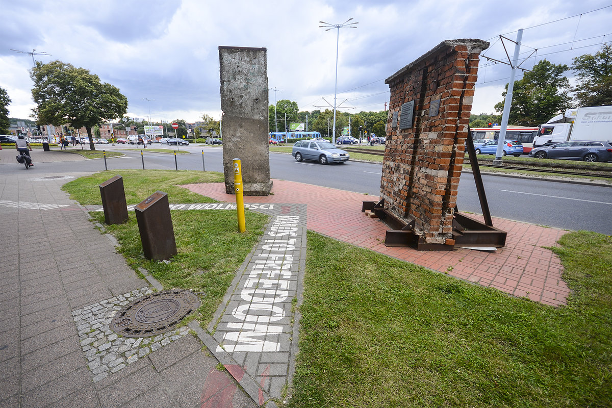 Ein Fragment der Berliner Mauer an der Strae Wały Piastowskie in Danzig (Gdańsk). Aufnahme: 13. August 2019.