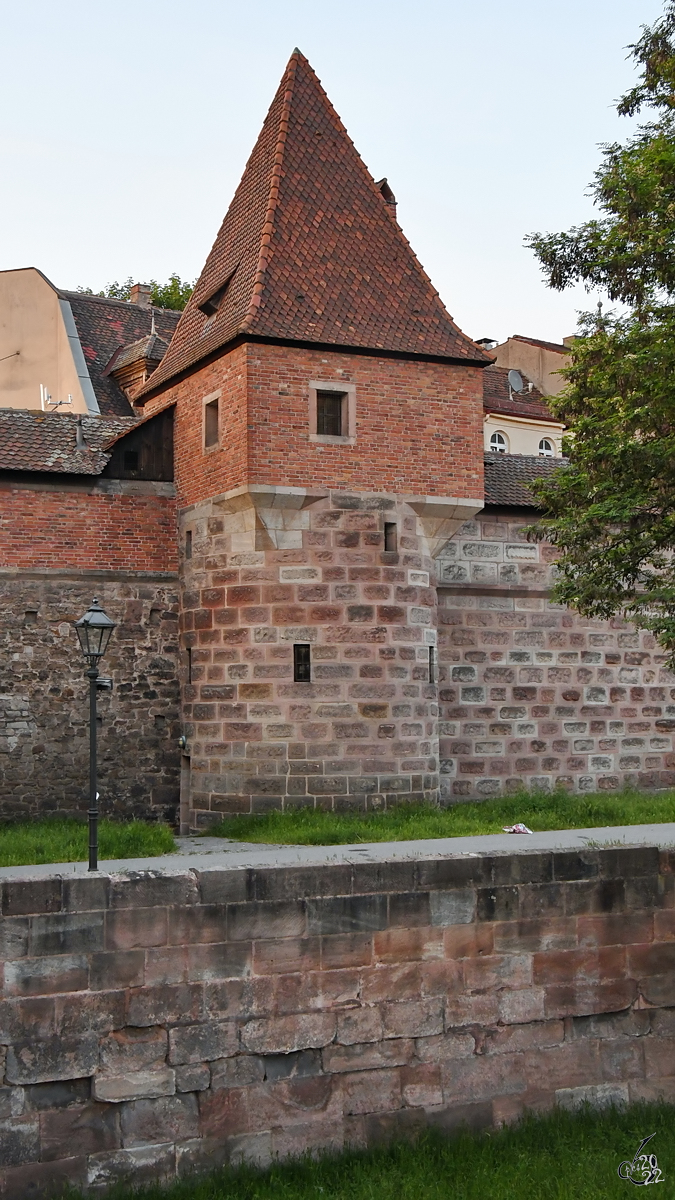 Ein in die Nrnberger Stadtmauer integriertes Gebude. (Juni 2019)