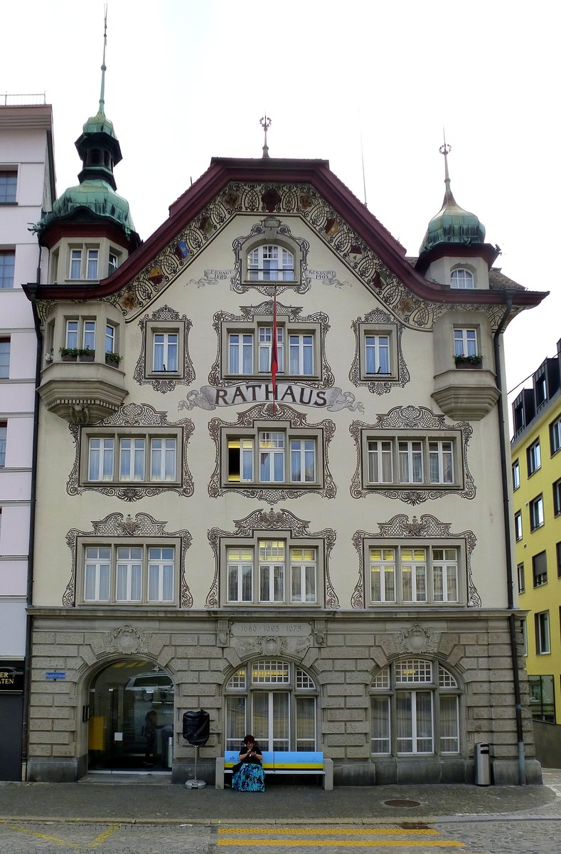 Einsiedeln, das Rathaus der ca. 15000 Einwohner zhlenden Gemeinde im Kanton Schwyz, Mai 2017