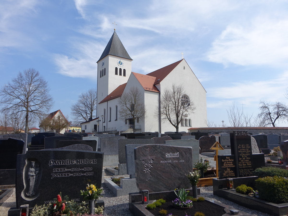 Eitlbrunn, Pfarrkirche St. Michael, Saalbau mit Chorturm und Eingangsvorbau, erbaut von 1958 bis 1959 von Karl Wirtensohn (25.03.2018)