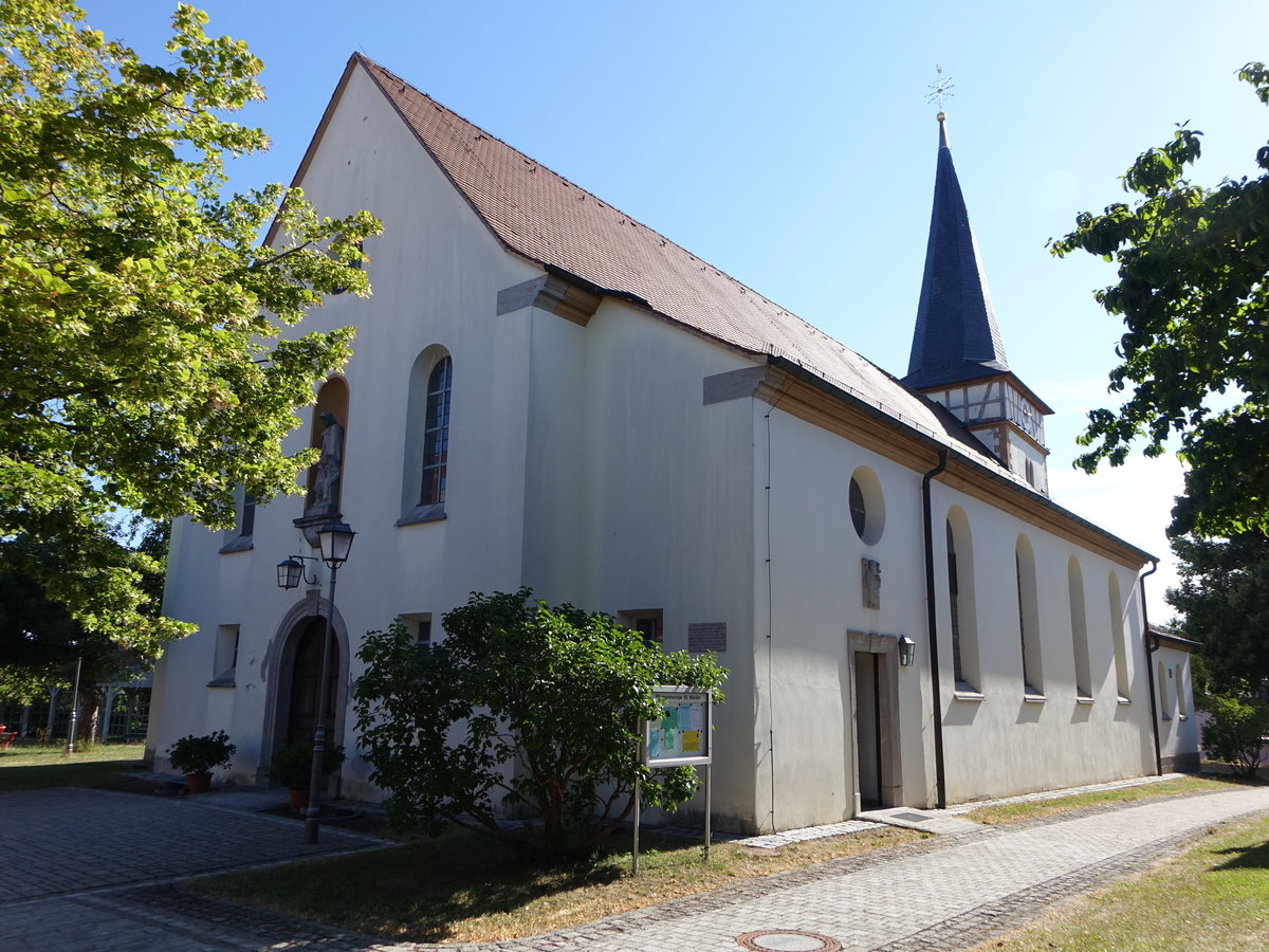 Eltingshausen, kath. Pfarrkirche St. Martin, Saalbau mit eingezogenem Chor und Chorturm, Langhaus erbaut von 1744 bis 1746 (08.07.2018)