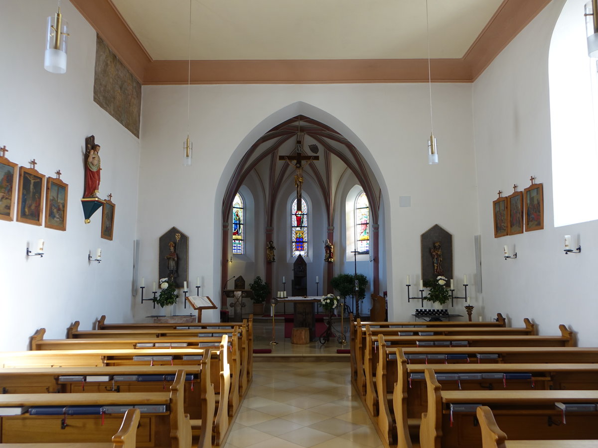 Englmannsberg, Innenraum der St. Willibald Kirche (21.11.2016)