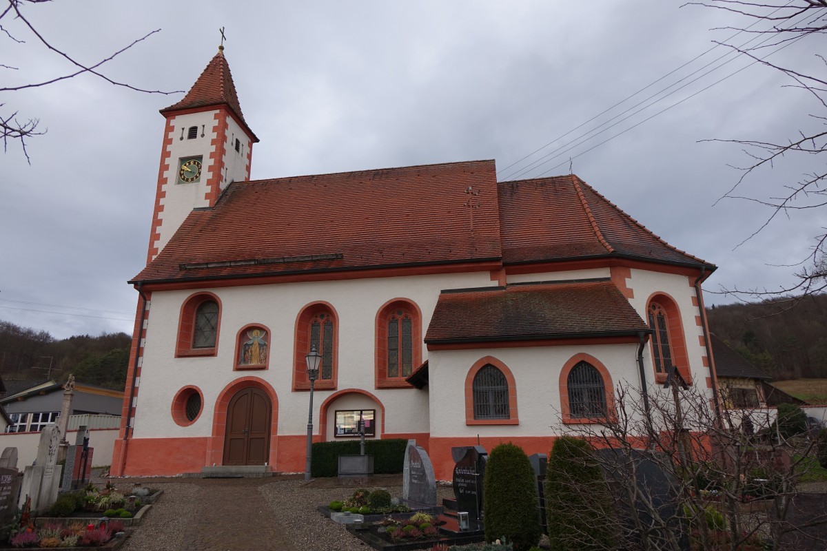 Erbstetten, Pfarrkirche St. Stefanus, erbaut im 16. Jahrhundert (14.12.2014)