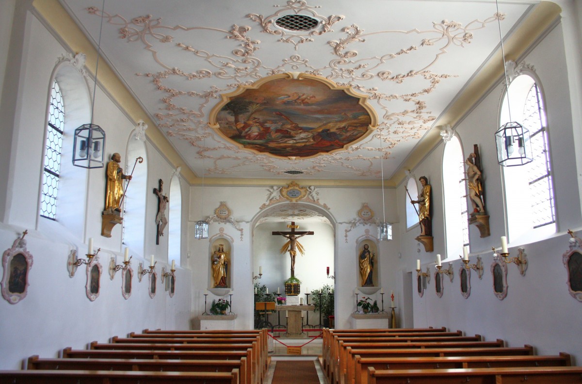 Eurasburg, Langschiff der Pfarrkirche Hl. Kreuz (19.10.2014)
