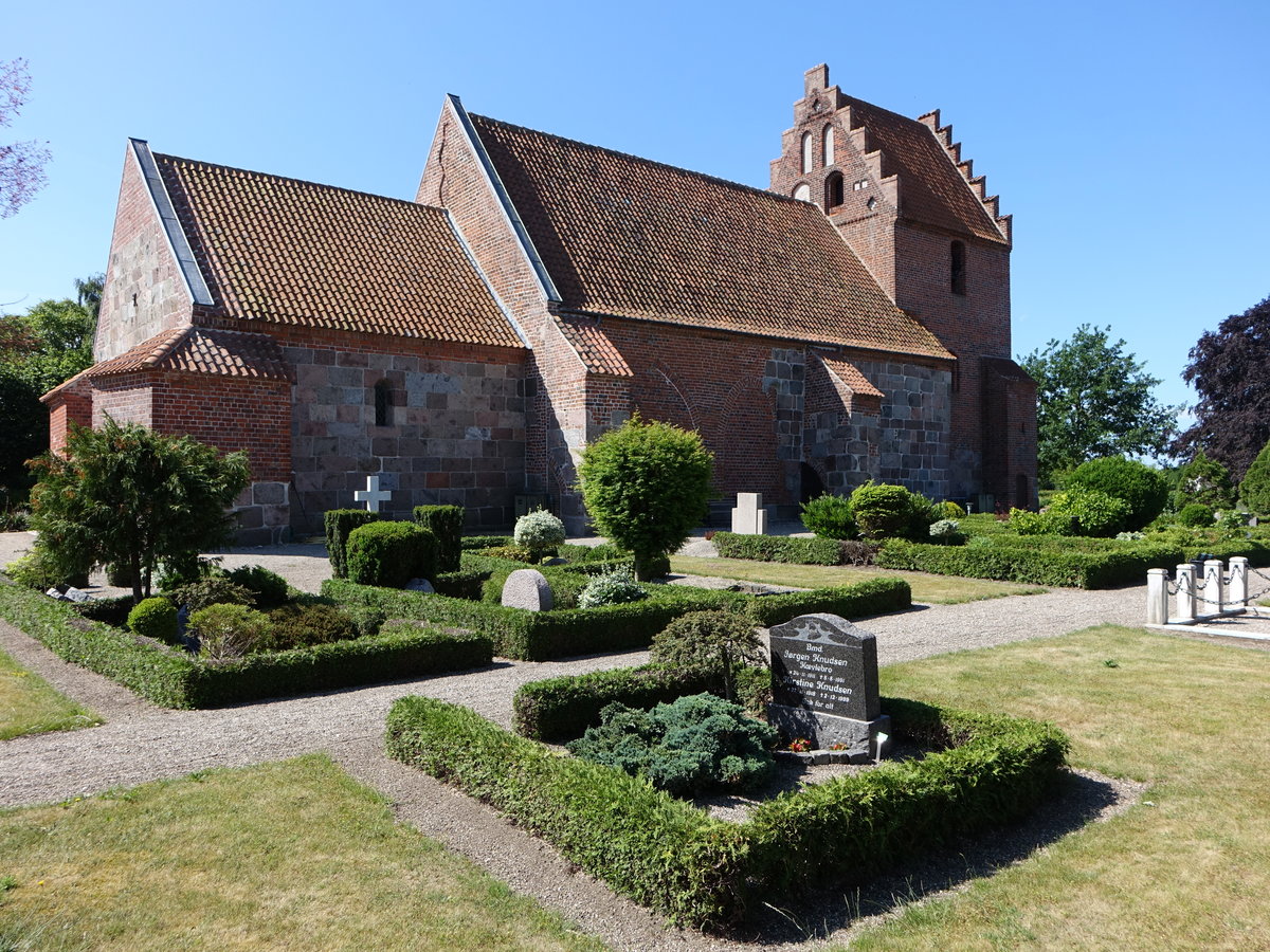 Ev. Kirche in Grindlose, erbaut im 12. Jahrhundert (06.06.2018)