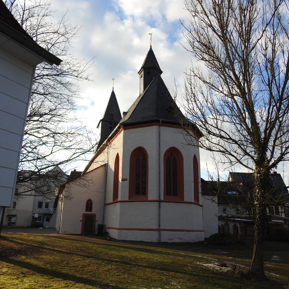 EV. MARTINSKIRCHE GLADENBACH/LAHN-DILL-KREIS/HESSEN
Im 12./13. Jahrhundert erbaut,1248 erstmals urkundlich erwhnt,war die Kirche dem heiligen MARTIN,
dem merowingisch-frnkischen Nationalheiligen geweiht....am 5.3.2018...