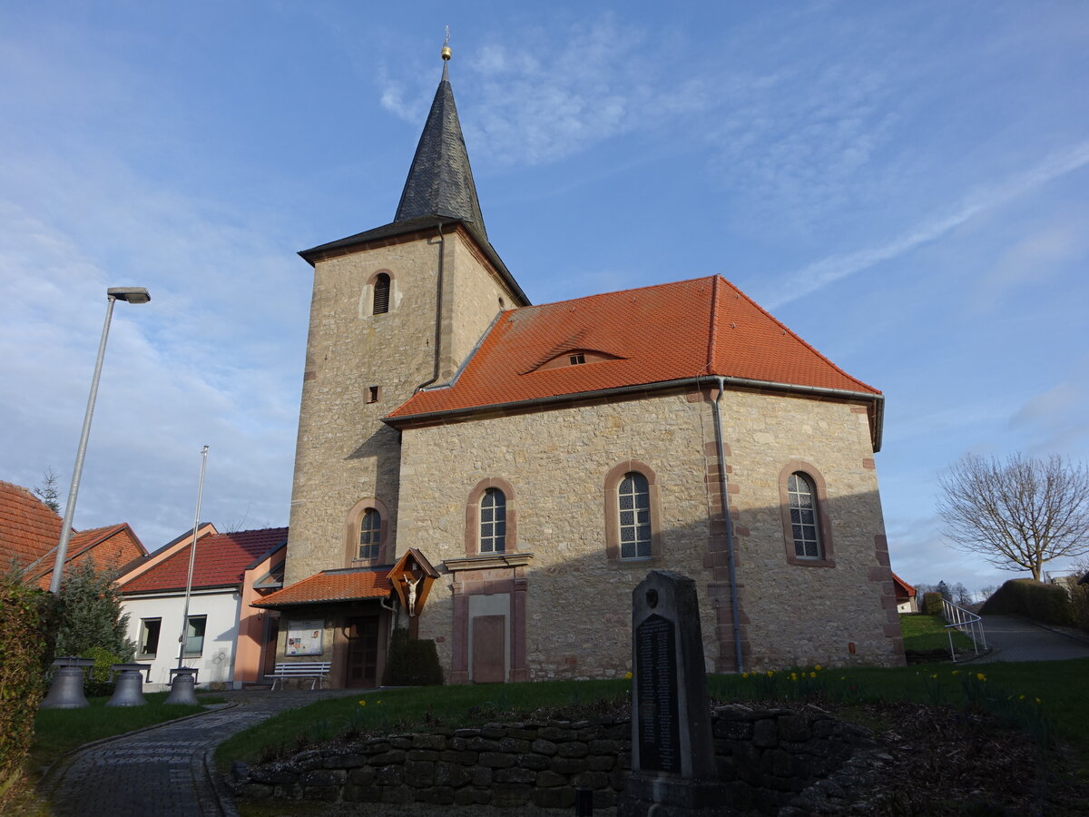 Flinsberg, Pfarrkirche St. Martin, Kirchturm von 1555, Langhaus erbaut 1756 (18.03.2024)
