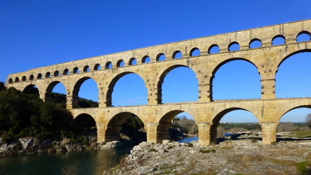 Frankreich, Languedoc, Gard, sdwestliche Seite des Pont du Gard, vom rechten Ufer des Gard aus fotografiert. 31.01.2014