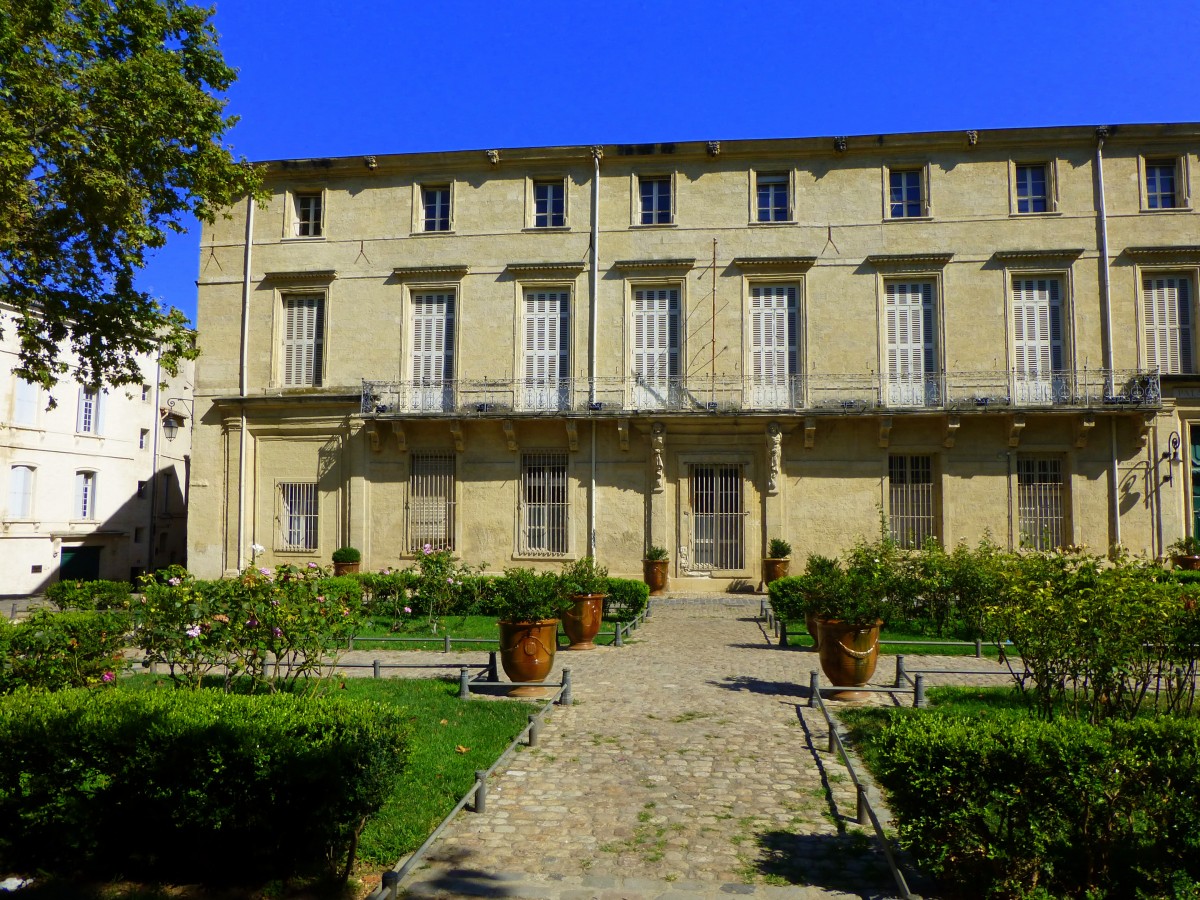 Frankreich, Languedoc-Roussillon, Hrault, Montpellier, Place de la Canourgue.
Dieses Hotel wurde 1816 von der Stadt Montpellier gekauft und wurde bis 1976 als Rathaus benutzt. Neuesten Plnen nach soll darin ein Art Hotel entstehen.15.08.2013