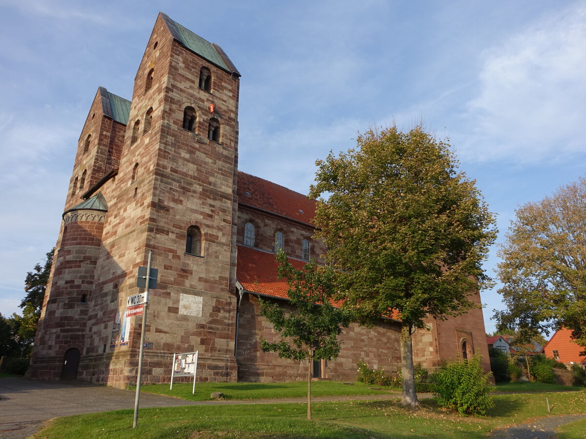 Fredelsloh, Stiftskirche St. Blasii und Marien, romanische Kirche aus dem 12. Jahrhundert (28.09.2023)