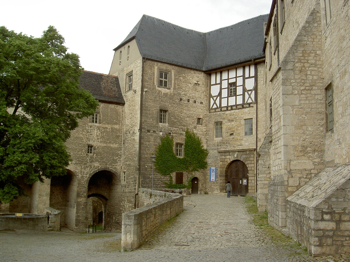Freyburg, Schloss Neuenburg, erbaut ab 1180 (13.05.2012)