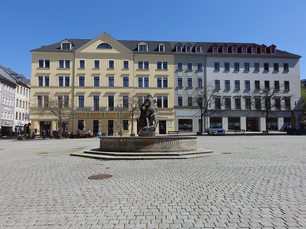 Gera, Simsonbrunnen und Huser am Markt (30.04.2023)