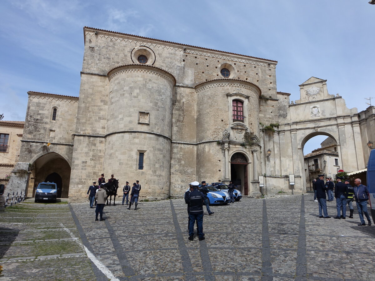 Gerace, Kathedrale St. Maria Assunta, erbaut im 11. Jahrhundert (10.04.2024)