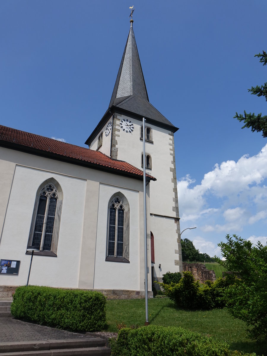 Geroda, Ev. Pfarrkirche, Saalbau mit eingezogenem Chor und Chorturm, erbaut bis 1345, Langhaus von 1862 (27.05.2019)