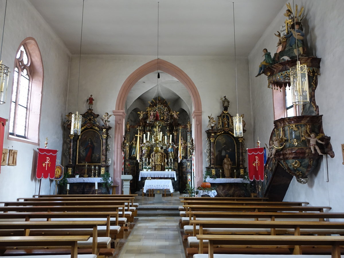 Ginolfs, Altre und Kanzel in der kath. Pfarrkirche St. Ottilia (16.10.2018)