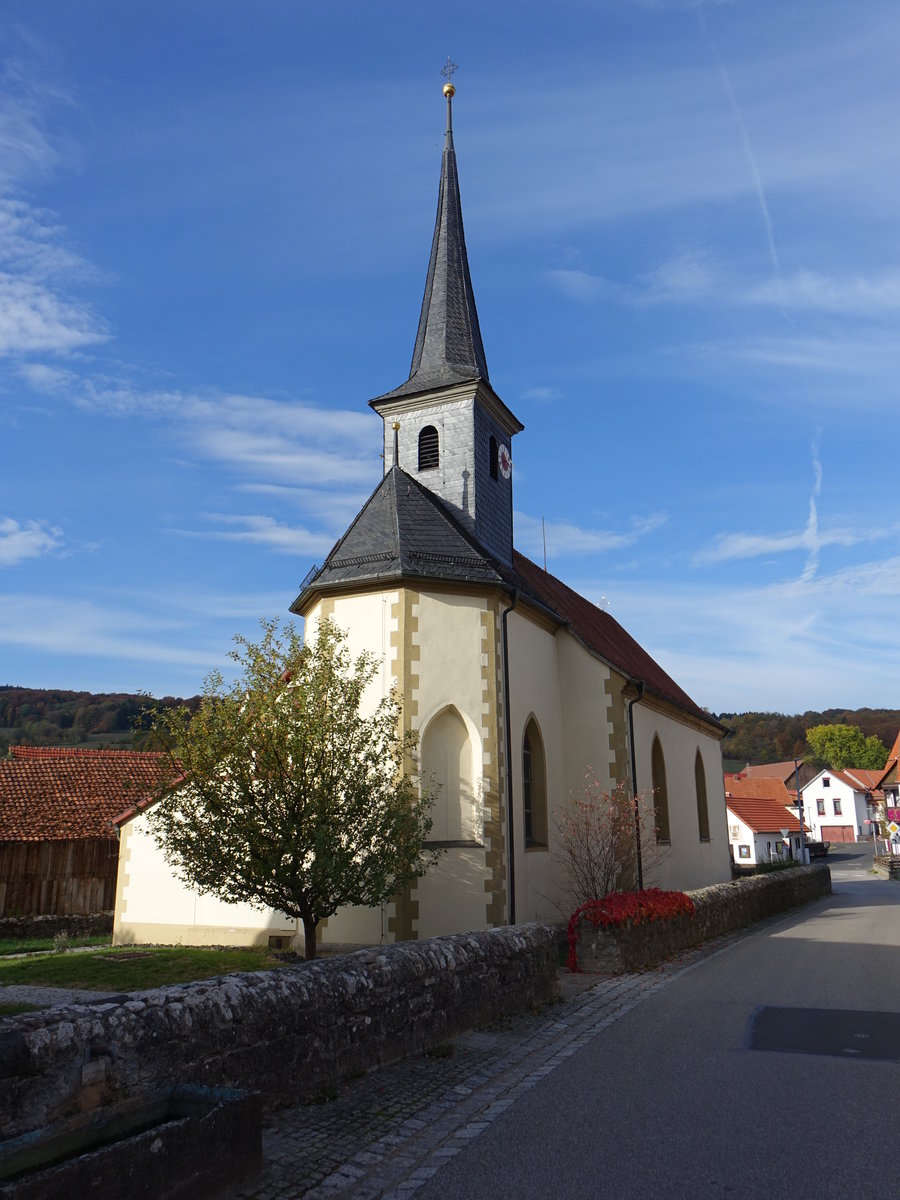 Ginolfs, kath. Pfarrkirche St. Ottilia, nachgotischer Saalbau, erbaut 1602 (16.10.2018)