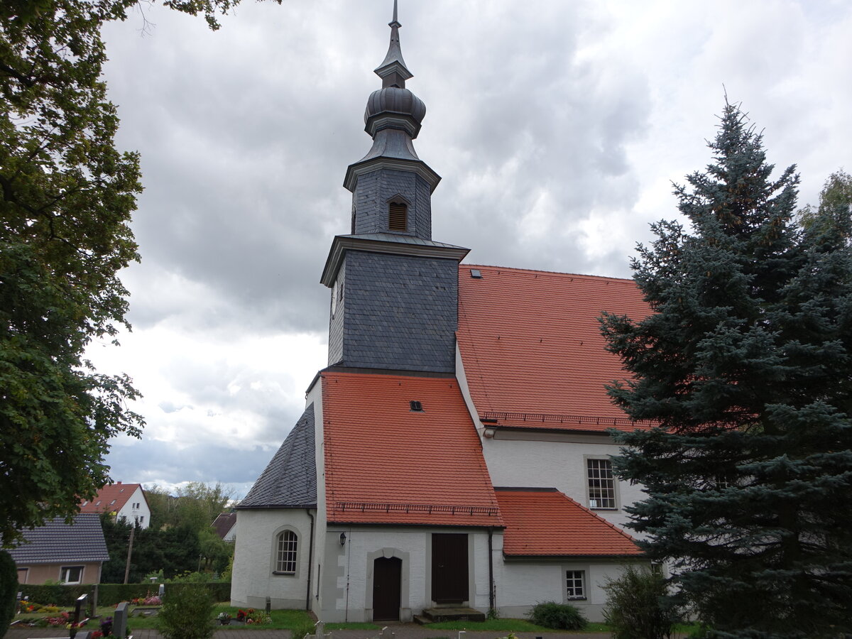 Gleisberg, evangelische Kirche, romanische Chorturmkirche, erbaut im 12. Jahrhundert (19.09.2023)