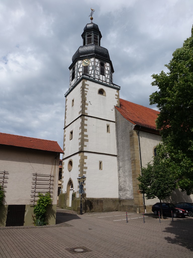 Gochsheim, Ev. St. Martin Kirche, erbaut ab 1320, Langhaus 1617 erbaut durch Heinrich Schickhardt (30.05.2015)