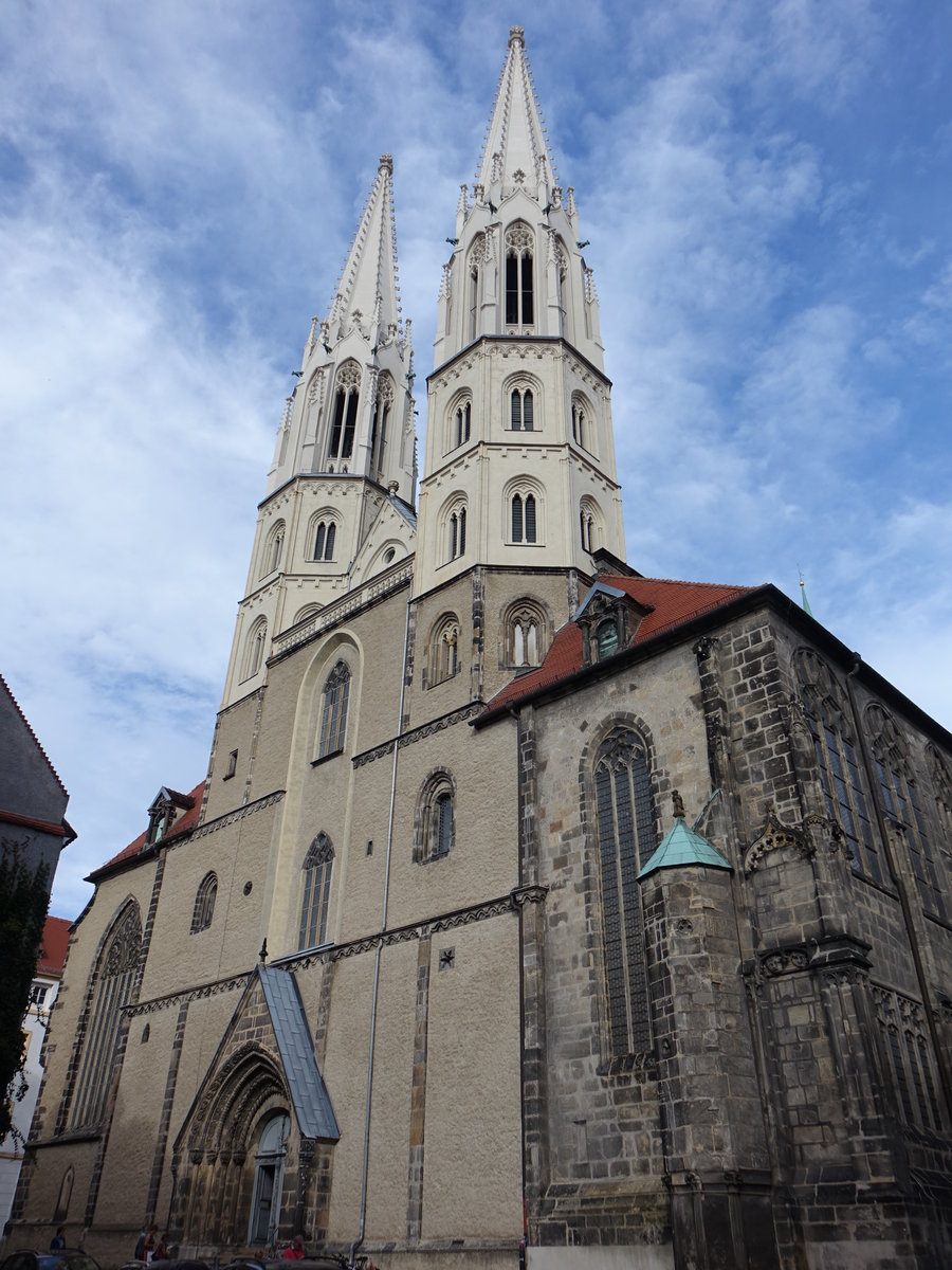 Grlitz, Pfarrkirche St. Peter und Paul, fnfschiffige sptgotische Kirche, erbaut von 1425 bis 1497, Kirchtrme erbaut von 1889 bis 1891 (03.10.2020)
