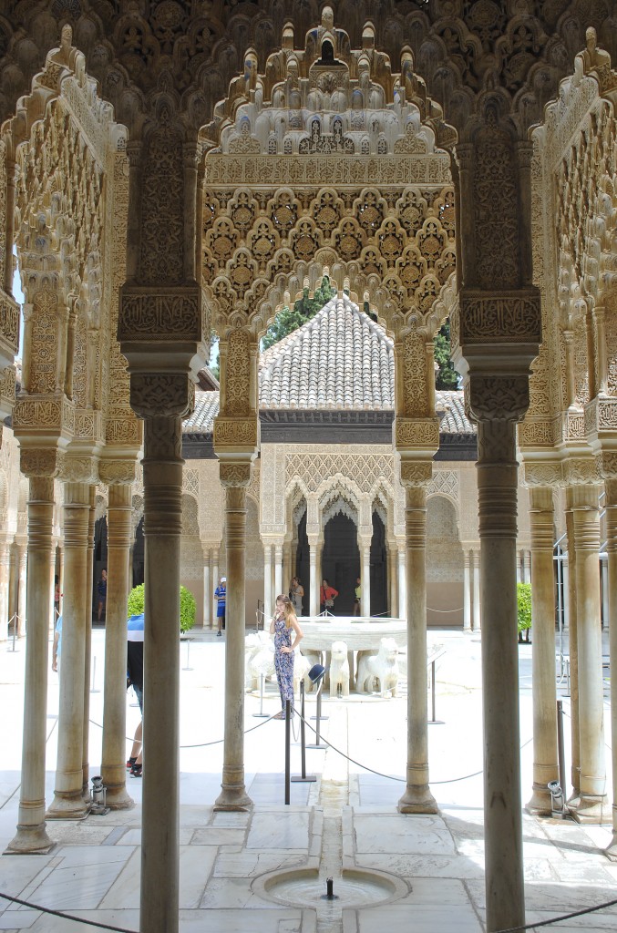 Granada - Lwenhof in der Alhambra. Aufnahme: Juli 2014.